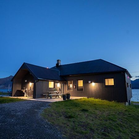Отель Bedehuset Basecamp Senja Skaland Экстерьер фото