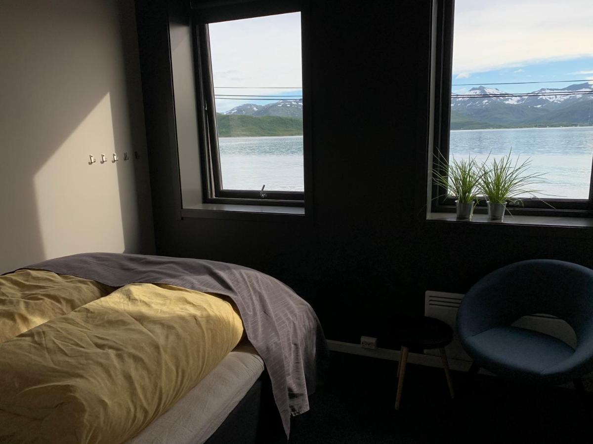 Отель Bedehuset Basecamp Senja Skaland Экстерьер фото