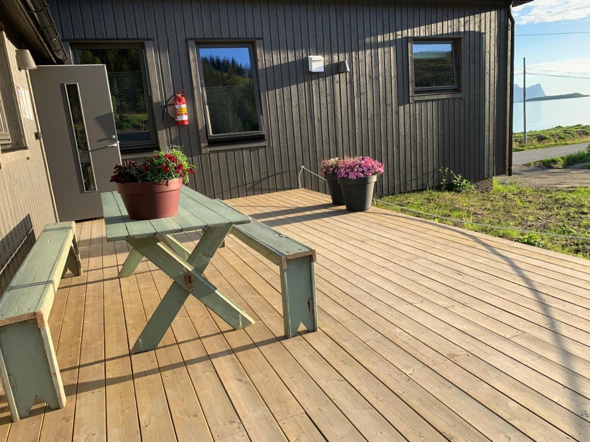 Отель Bedehuset Basecamp Senja Skaland Экстерьер фото